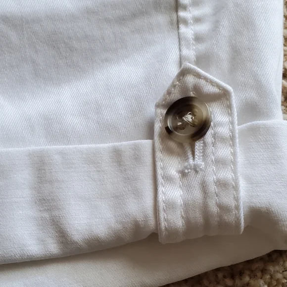 NEW! Banana Republic Cuffed Shorts - Picture 3 of 4